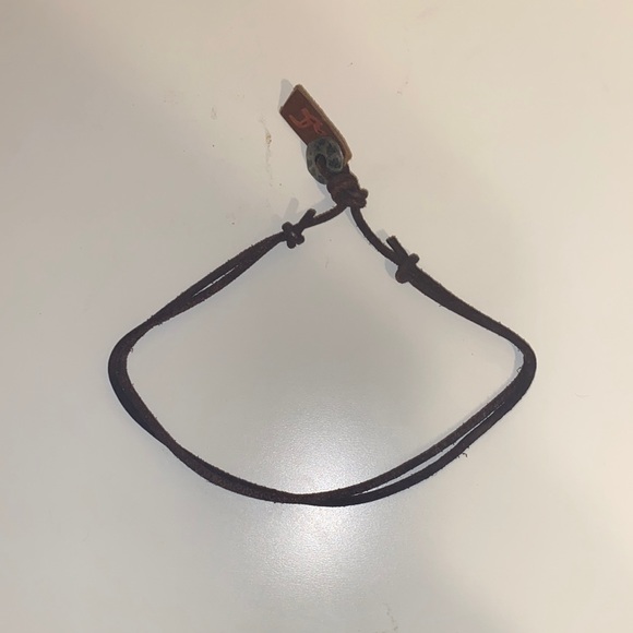 Hollister Jewelry - NWOT Hollister bracelet/ necklace!!!!